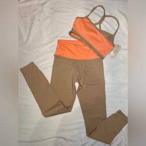 NWT | La+Image two piece work out set